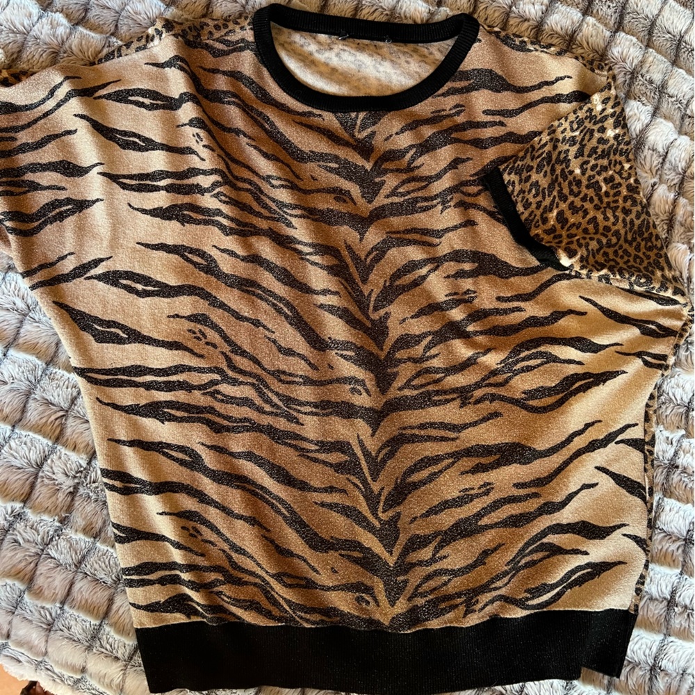 Women’s animal print top